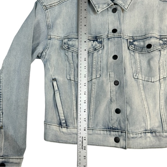 Athleta Light Blue Denim Jean Jacket Womens Size Small - Picture 4 of 7